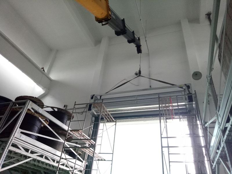 硬質快速門安裝現場